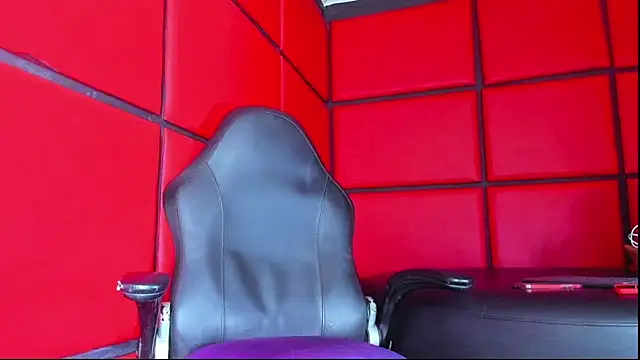 Haileybieberr online show from 20, 2, 2026