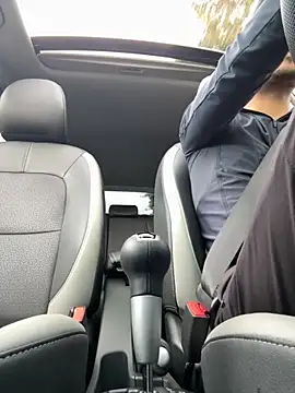 Snapshot of tom_thick chatting on 25, 11, 2025 tom thick online show from 25, 11, 2025