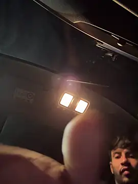 Snapshot of tom_thick chatting on 5, 2, 2026 tom thick online show from 5, 2, 2026