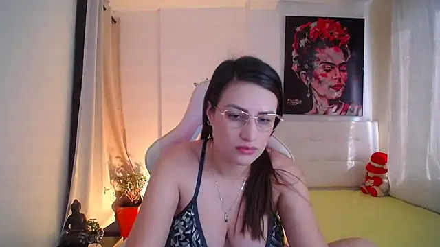 Snapshot of esmeraldaa230 chatting on 15, 1, 2025 esmeraldaa230 online show from 15, 1, 2025