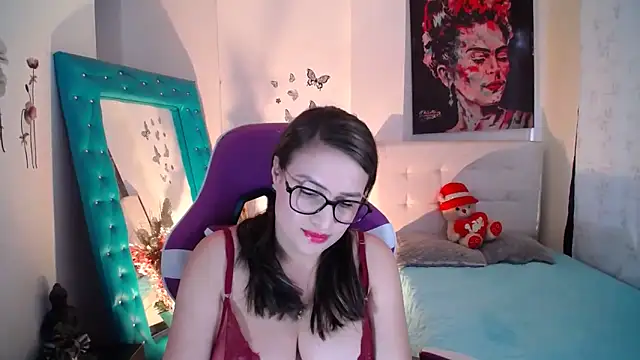 Snapshot of esmeraldaa230 chatting on 19, 9, 2025 esmeraldaa230 online show from 19, 9, 2025