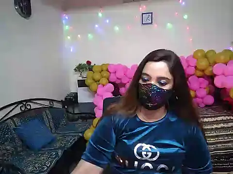 Arushisingh8888 online show from 25, 12, 2024