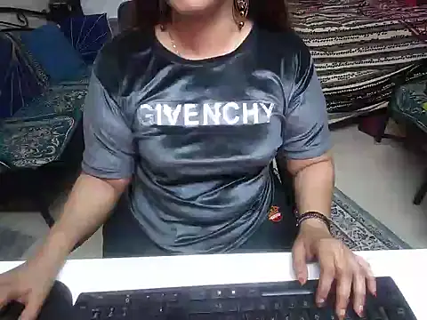 Arushisingh8888 online show from 5, 2, 2025