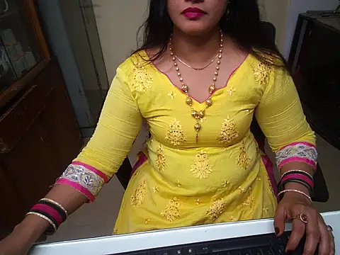 Arushisingh8888 online show from 10, 9, 2025