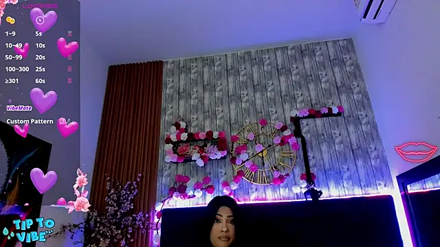 Neko Misaki online show from 17, 9, 2025