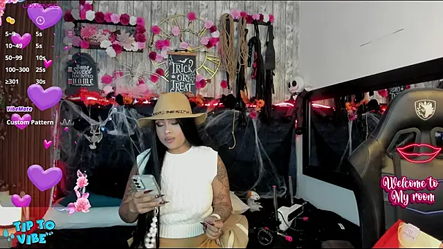 Neko Misaki online show from 16, 10, 2025