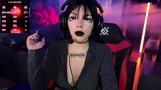 Eva-miller1 online show from 10, 11, 2025