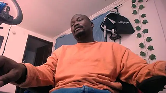 latinhot9631 online show from 8, 4, 2026