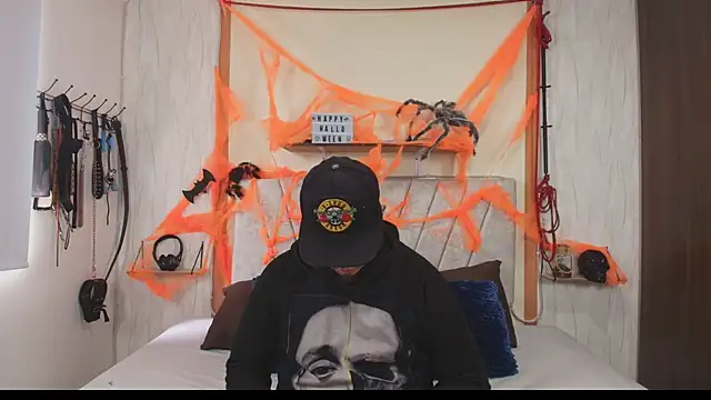 Liana Asaff online show from 13, 10, 2025