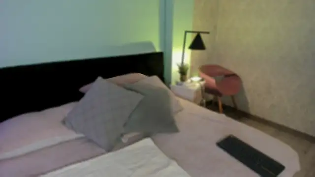 EvaaStevens online show from 25, 10, 2025