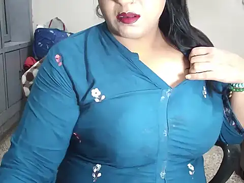 Sexy komolika online show from 9, 8, 2026