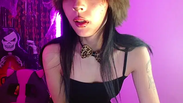 Kind Scarlett online show from 29, 10, 2025