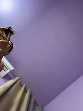 Snapshot of emiss_ chatting on 13, 2, 2026 emiss online show from 13, 2, 2026