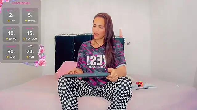 Rubi 30 online show from 25, 1, 2025