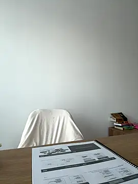 streetdoll online show from 2, 10, 2025