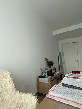 streetdoll online show from 10, 2, 2026