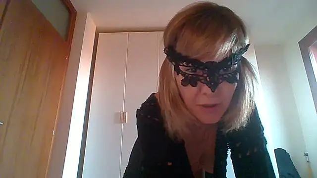 Snapshot of marvelline741 chatting on 6, 10, 2025 marvelline741 online show from 6, 10, 2025