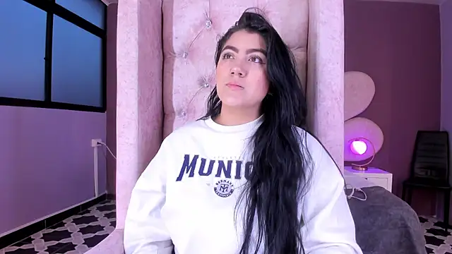 PaulinaDuarte online show from 27, 12, 2024