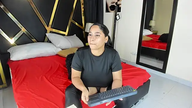 Snapshot of EmiliWilliams chatting on 12, 3, 2025 EmiliWilliams online show from 12, 3, 2025