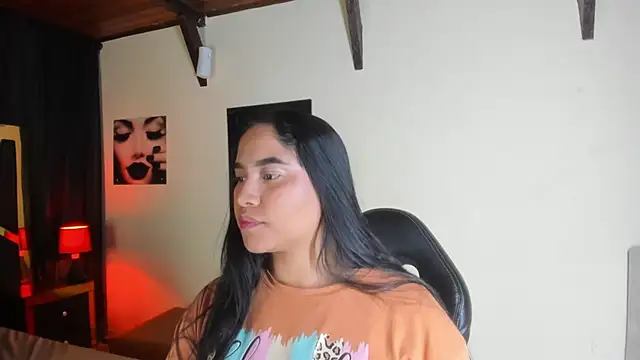 Snapshot of EmiliWilliams chatting on 11, 10, 2025 EmiliWilliams online show from 11, 10, 2025