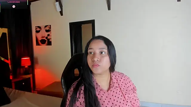 Snapshot of EmiliWilliams chatting on 18, 10, 2025 EmiliWilliams online show from 18, 10, 2025