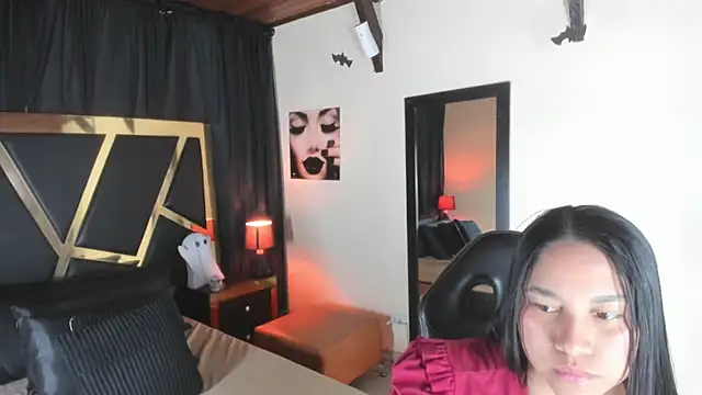 Snapshot of EmiliWilliams chatting on 2, 11, 2025 EmiliWilliams online show from 2, 11, 2025