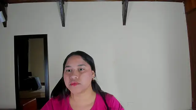 Snapshot of EmiliWilliams chatting on 8, 11, 2025 EmiliWilliams online show from 8, 11, 2025