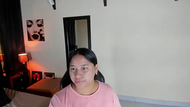 Snapshot of EmiliWilliams chatting on 9, 11, 2025 EmiliWilliams online show from 9, 11, 2025