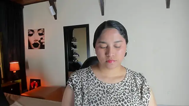 Snapshot of EmiliWilliams chatting on 11, 11, 2025 EmiliWilliams online show from 11, 11, 2025