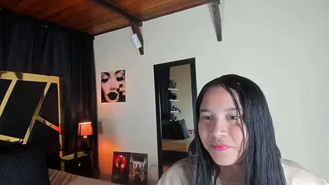 Snapshot of EmiliWilliams chatting on 14, 11, 2025 EmiliWilliams online show from 14, 11, 2025