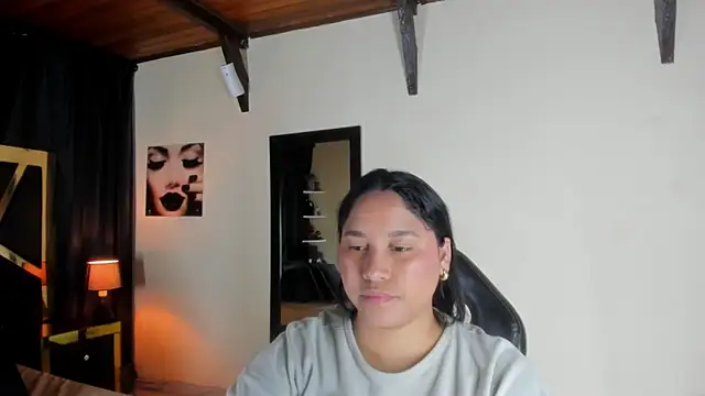 Snapshot of EmiliWilliams chatting on 18, 11, 2025 EmiliWilliams online show from 18, 11, 2025