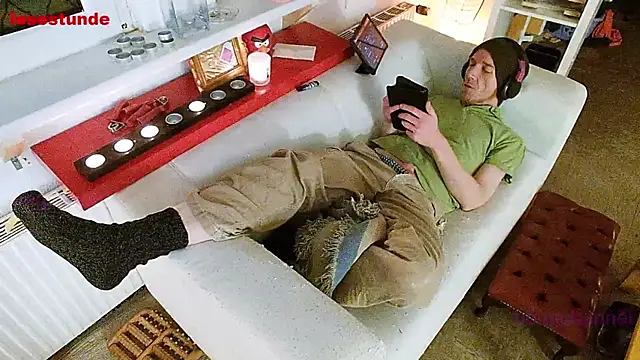 Snapshot of BongChannel chatting on 1, 1, 2025 BongChannel online show from 1, 1, 2025