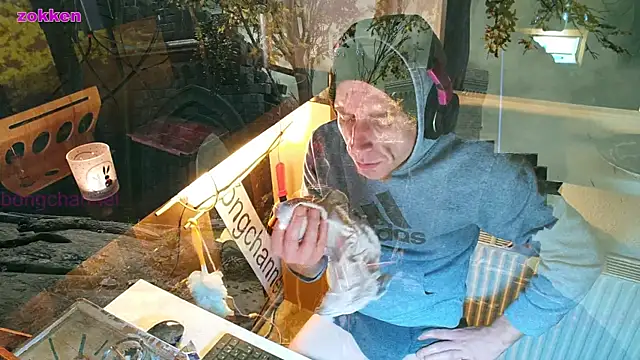 Snapshot of BongChannel chatting on 5, 1, 2025 BongChannel online show from 5, 1, 2025