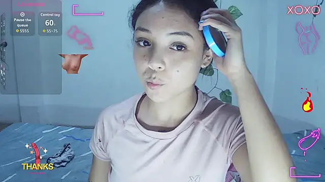 Snapshot of linzeysmith4 chatting on 2, 10, 2025 linzeysmith4 online show from 2, 10, 2025