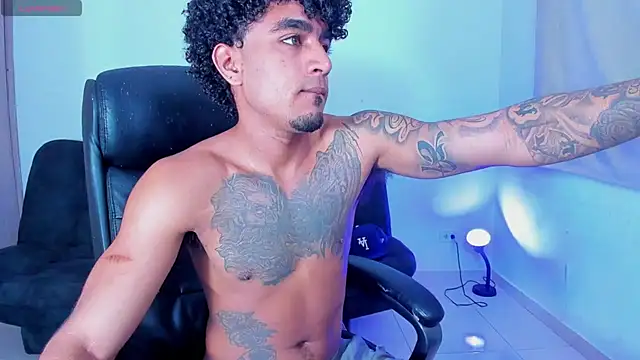 Snapshot of dominic_brandd23 chatting on 13, 6, 2026 dominic brandd23 online show from 13, 6, 2026