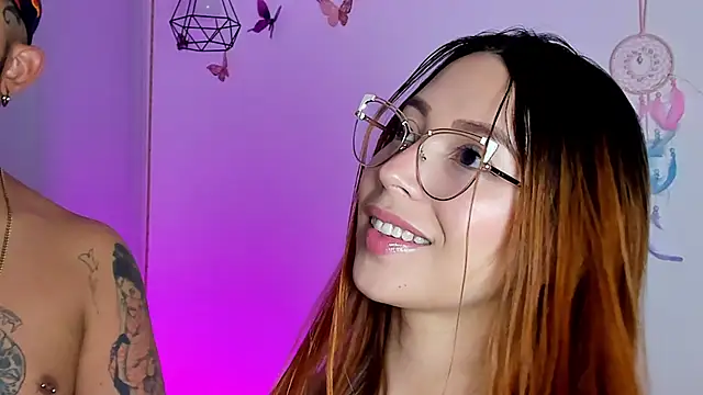 Chloe Johnson  online show from 9, 11, 2025