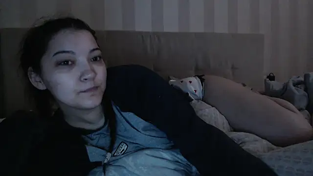Snapshot of AlisaDevis chatting on 27, 6, 2026 AlisaDevis online show from 27, 6, 2026