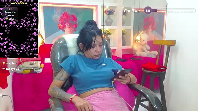 Snapshot of lorenapinto chatting on 5, 2, 2025 lorenapinto online show from 5, 2, 2025