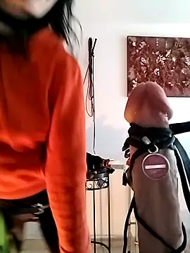 Snapshot of freyamoret chatting on 3, 1, 2025 freyamoret online show from 3, 1, 2025