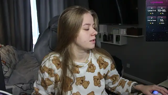 Snapshot of candy_maggie chatting on 21, 1, 2025 candy maggie online show from 21, 1, 2025