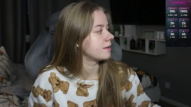 Snapshot of candy_maggie chatting on 21, 1, 2025 candy maggie online show from 21, 1, 2025