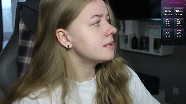 Snapshot of candy_maggie chatting on 23, 1, 2025 candy maggie online show from 23, 1, 2025