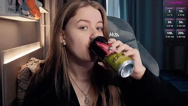 Snapshot of candy_maggie chatting on 27, 1, 2025 candy maggie online show from 27, 1, 2025