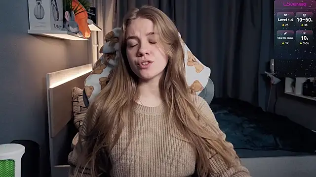 Snapshot of candy_maggie chatting on 1, 2, 2025 candy maggie online show from 1, 2, 2025