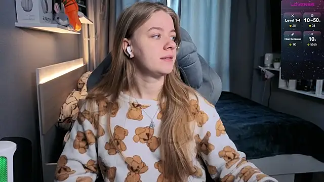 Snapshot of candy_maggie chatting on 5, 2, 2025 candy maggie online show from 5, 2, 2025