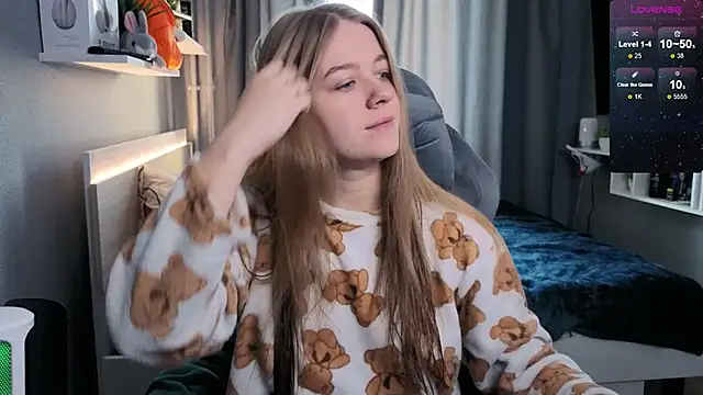 Snapshot of candy_maggie chatting on 7, 2, 2025 candy maggie online show from 7, 2, 2025