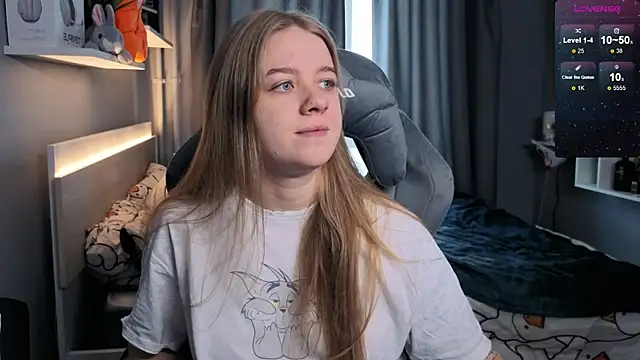 Snapshot of candy_maggie chatting on 10, 2, 2025 candy maggie online show from 10, 2, 2025