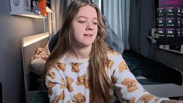 Snapshot of candy_maggie chatting on 17, 2, 2025 candy maggie online show from 17, 2, 2025