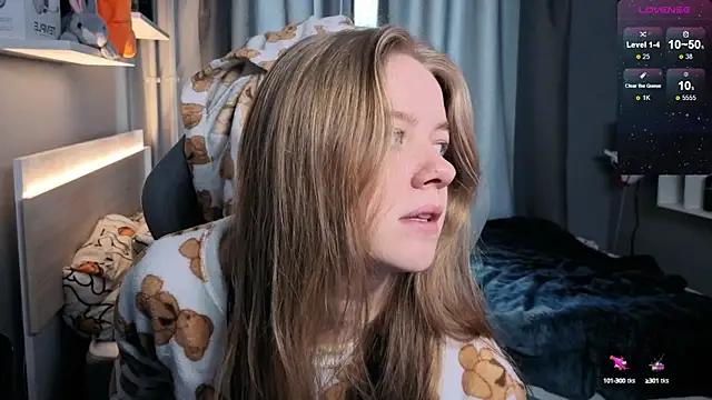 Snapshot of candy_maggie chatting on 18, 2, 2025 candy maggie online show from 18, 2, 2025