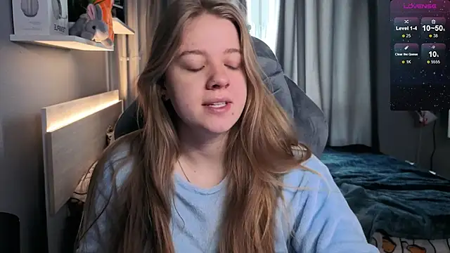 Snapshot of candy_maggie chatting on 7, 3, 2025 candy maggie online show from 7, 3, 2025